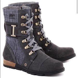 SOREL Major Carly Graphite Boots (NWOT)